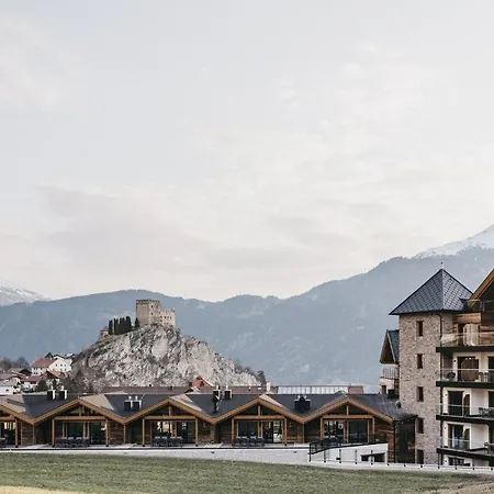 Отель Vaya Ладис