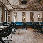 Vaya ホテル