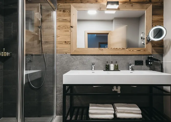 Vaya Hotel 4*